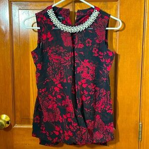 Woman’s petite tank top, like new